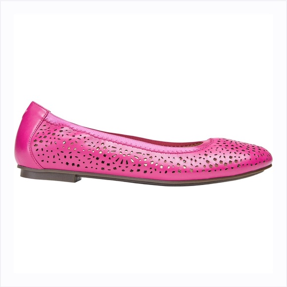 Vionic Shoes - Vionic Robyn Ballet Flat Magenta Sz 7